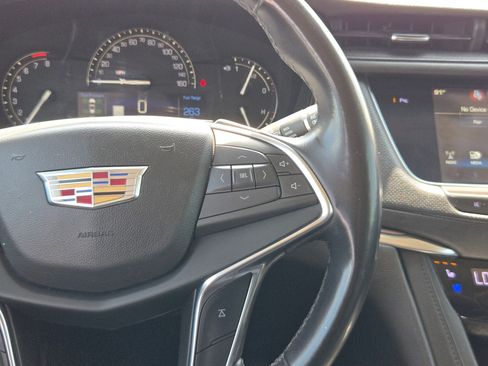 Used 2018 Cadillac XT5 Premium Luxury FWD image 20