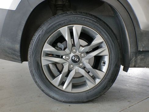 Used 2021 Kia Seltos S image 43