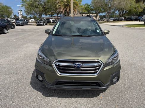 Used 2018 Subaru Outback 2.5i Limited image 16