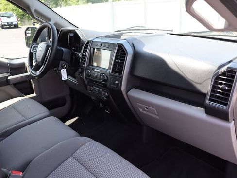 Used 2018 Ford F150 XLT w/ Equipment Group 302A Luxury AWD/4WD image 33