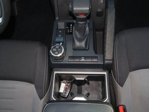 Used 2025 Toyota Tacoma TRD Off-Road AWD/4WD image 20