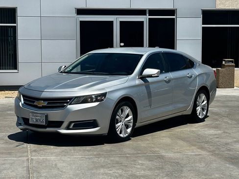 Used 2015 Chevrolet Impala LT FWD image 3