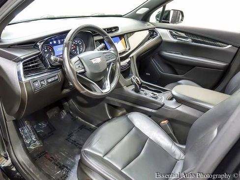 Certified 2021 Cadillac XT6 Premium Luxury AWD/4WD image 11