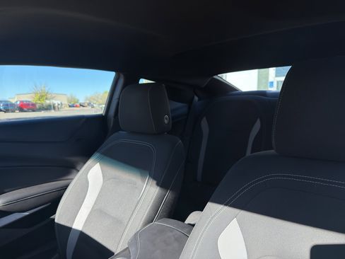 Used 2022 Chevrolet Camaro LT image 4