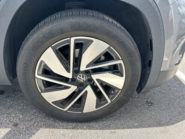 Used 2024 Volkswagen Atlas SE FWD image 17