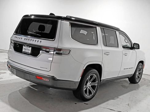 Used 2022 Jeep Grand Wagoneer Series I AWD/4WD image 6