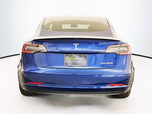 Used 2022 Tesla Model 3 Performance image 7