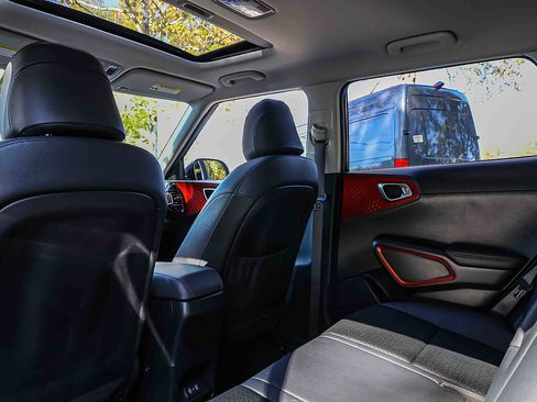 Certified 2023 Kia Soul GT-Line image 23