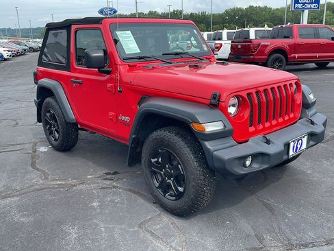 Used 2019 Jeep Wrangler Sport AWD/4WD image 7