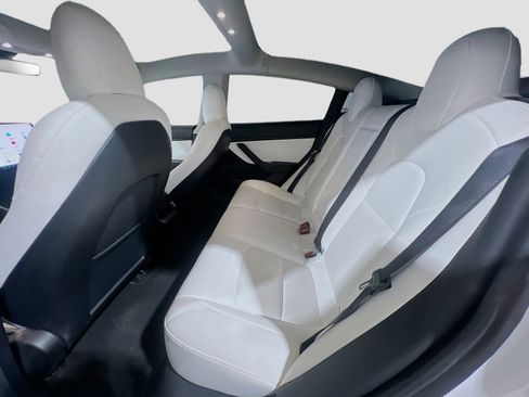 Used 2020 Tesla Model 3 Long Range image 18