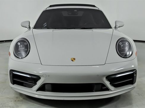 Used 2020 Porsche 911 Carrera S RWD image 5