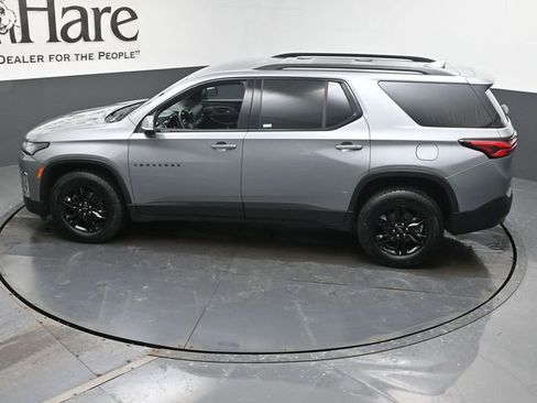 Used 2023 Chevrolet Traverse LT w/ Midnight/Sport Edition image 43