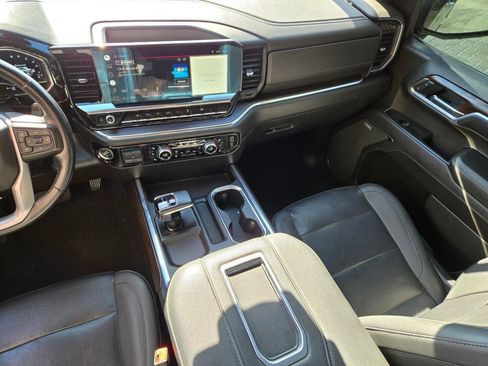 Used 2022 GMC Sierra 1500 SLT w/ SLT Premium Plus Package image 16