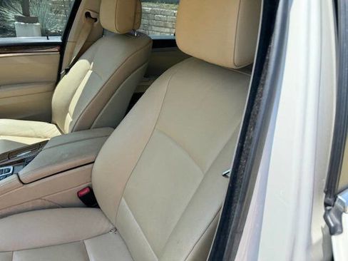 Used 2013 BMW 528i Sedan image 29