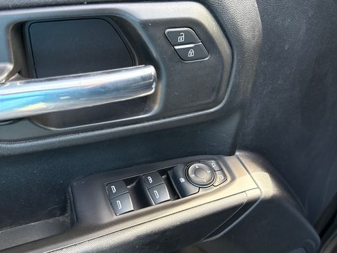 Used 2021 Chevrolet Silverado 1500 Custom AWD/4WD image 27