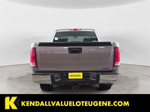 Used 2008 GMC Sierra 1500 SLT w/ SLT Preferred Package image 4