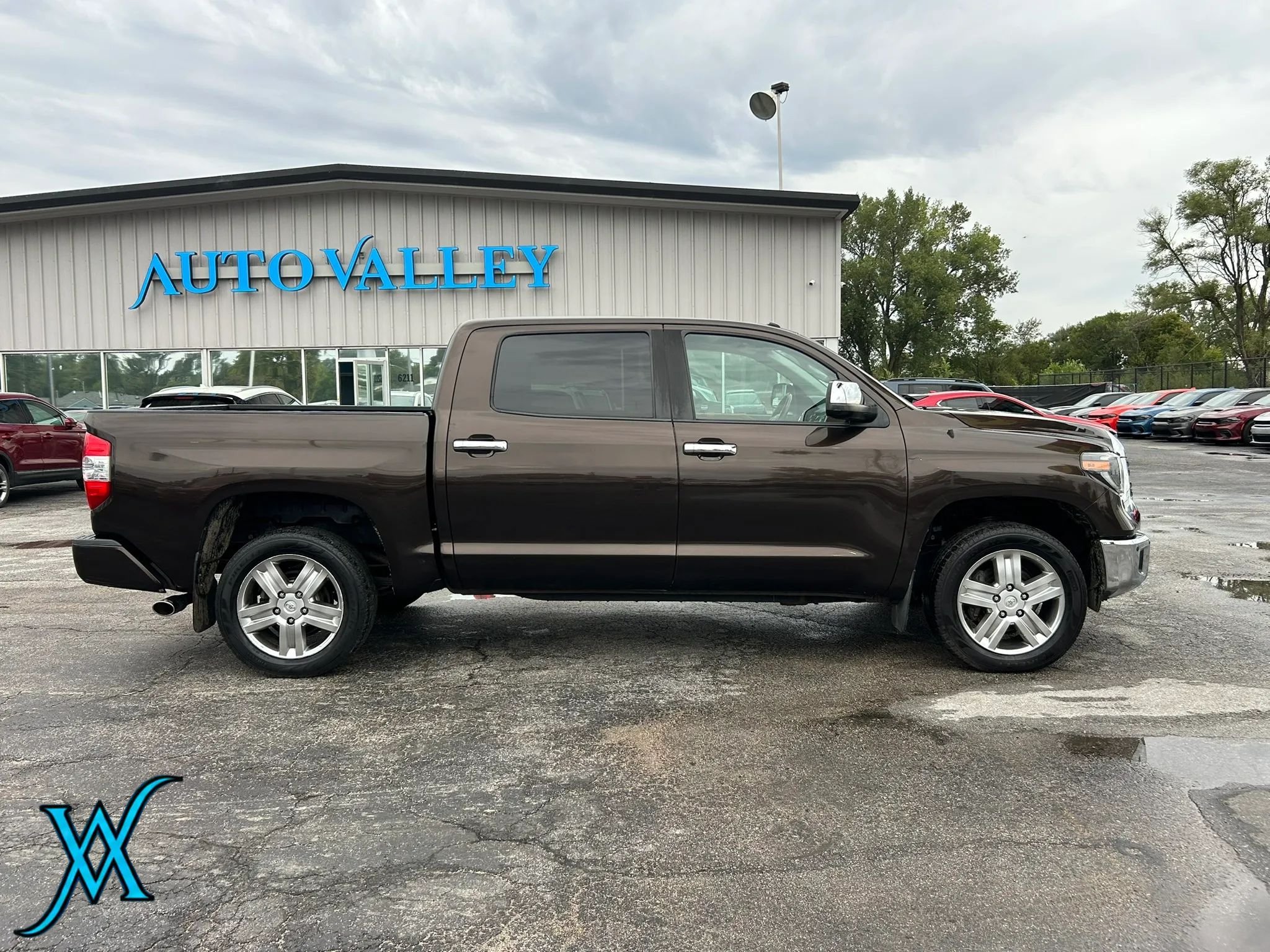Used 2019 Toyota Tundra 1794 Edition AWD/4WD image 8