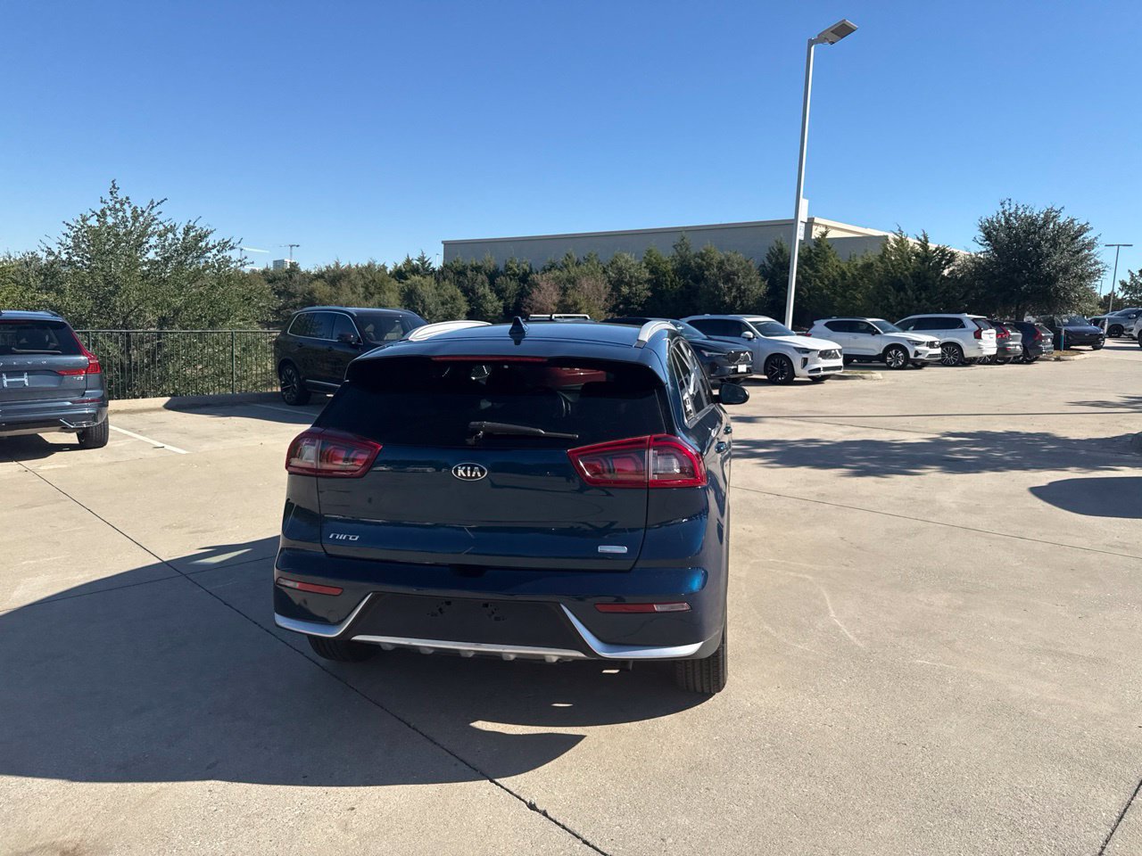 Used 2019 Kia Niro LX FWD image 9