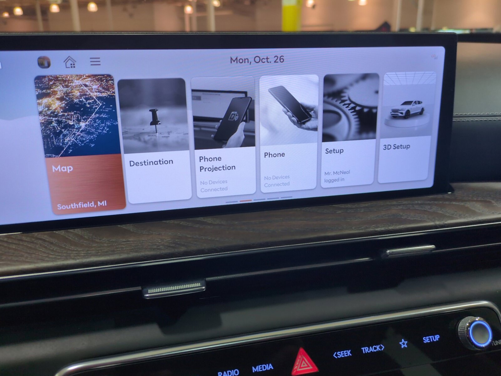 Certified 2025 Genesis GV80 2.5T Select AWD/4WD image 26