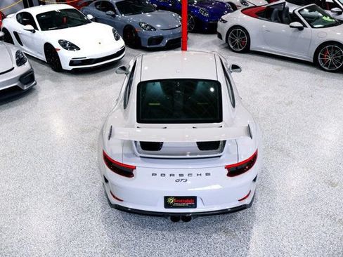 Used 2018 Porsche 911 GT3 w/ Sport Chrono Package RWD image 15
