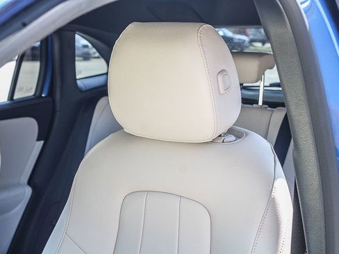 Certified 2025 Mercedes-Benz GLA 250 4MATIC image 22