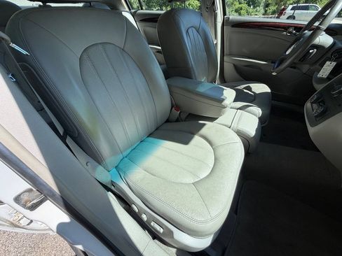 Used 2009 Buick Lucerne CXL FWD image 10