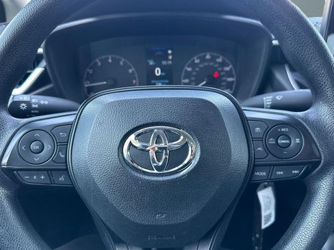 Used 2024 Toyota Corolla LE FWD image 11