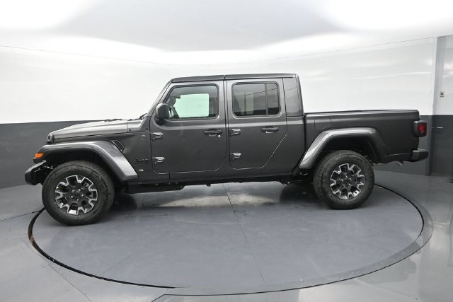 New 2026 Jeep Gladiator Sport AWD/4WD image 5