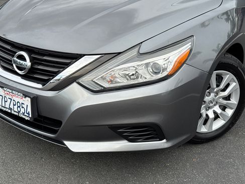 Used 2016 Nissan Altima 2.5 S w/ Power Driver Seat Package image 3