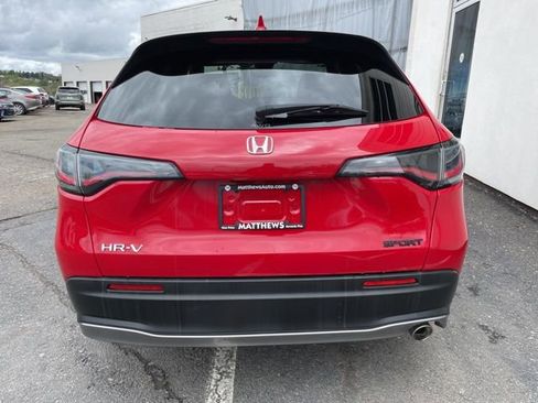Used 2024 Honda HR-V Sport image 4