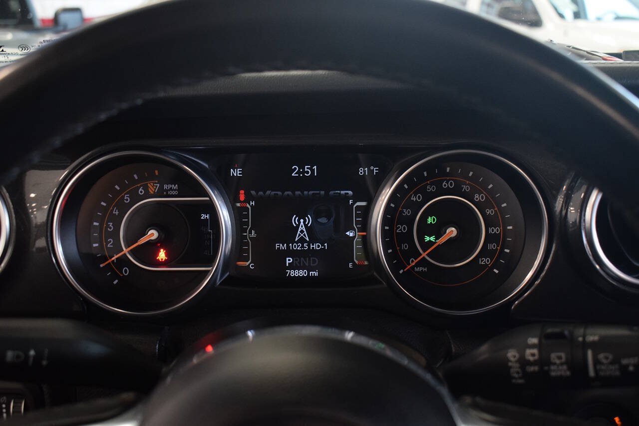Used 2020 Jeep Wrangler Unlimited Sahara AWD/4WD image 30