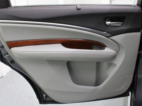 Used 2018 Acura MDX FWD w/ Advance Package image 42
