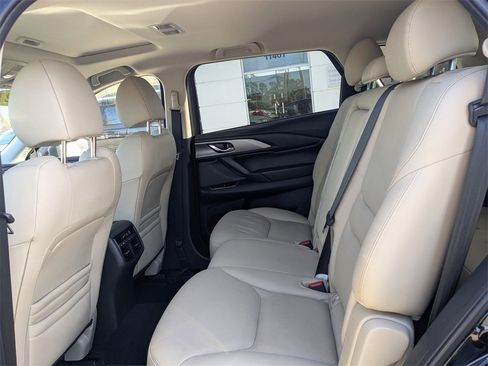 Used 2023 MAZDA CX-9 Touring Plus image 18