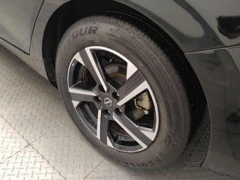 Used 2024 Nissan Sentra SV FWD image 31