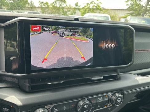 New 2026 Jeep Wrangler Unlimited Rubicon AWD/4WD image 25