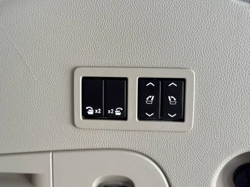 Used 2015 GMC Yukon Denali w/ Touring Package image 41