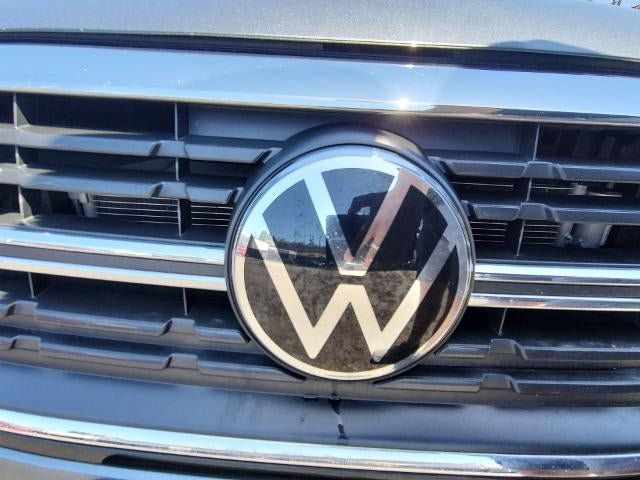 Used 2024 Volkswagen Jetta SE FWD image 29