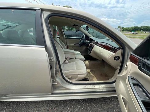 Used 2009 Chevrolet Impala LTZ FWD image 29