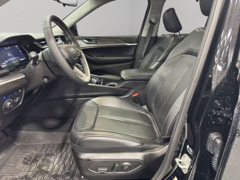 New 2024 Jeep Grand Cherokee Limited 4xe w/ Luxury Tech Group II image 3