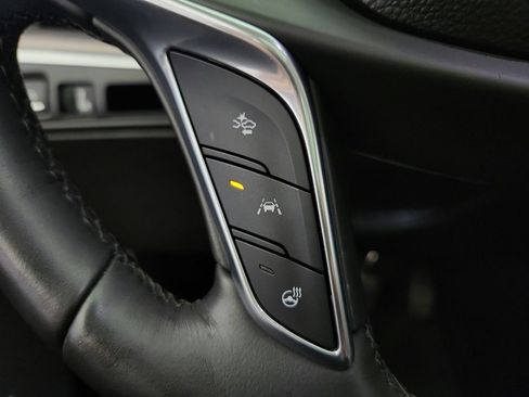 Used 2017 Cadillac XT5 Luxury w/ Driver Awareness Package AWD/4WD image 23