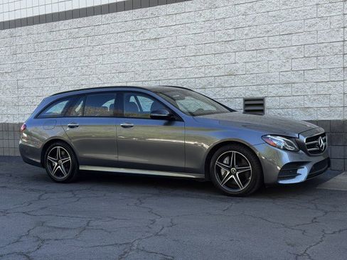 Used 2018 Mercedes-Benz E 400 4MATIC Wagon image 19