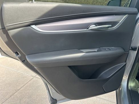 Used 2025 Cadillac XT5 Luxury image 30