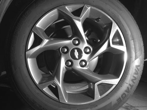 Used 2025 Chevrolet Trax LT FWD image 14