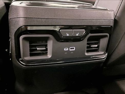 Used 2025 GMC Sierra 2500 AT4 w/ AT4 Premium Plus Package image 34