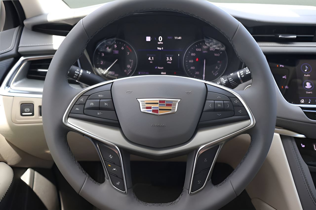 Certified 2026 Cadillac XT5 Premium Luxury FWD image 18