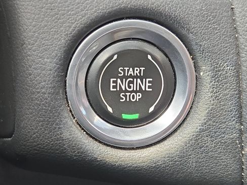 Used 2021 GMC Yukon AT4 w/ AT4 Premium Package AWD/4WD image 25