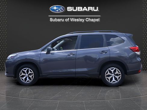 Certified 2023 Subaru Forester Premium AWD/4WD image 4