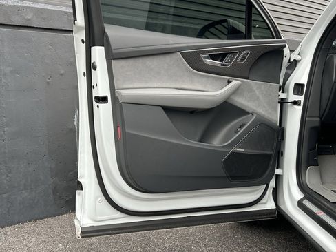 Used 2025 Audi SQ7 Prestige image 19