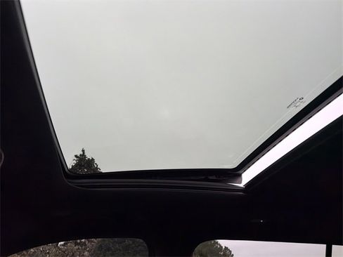 New 2025 Jeep Grand Cherokee L Limited image 32