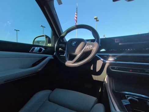 Used 2024 BMW X5 xDrive50e w/ Premium Package image 7